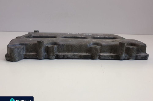 Subaru Outback III 3.0 POKRYWA ZAWORÓW