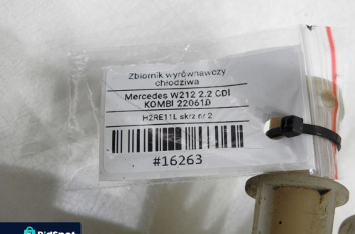 ZBIORNICZEK WYRÓWNAWCZY MERCEDES W212 2.2 CDI