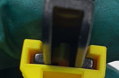 ZAPINKA PASA ŚRODKOWY TYŁ MERCEDES GLK X204