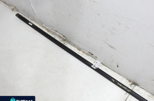 LISTWA DACHOWA DACHU PRAWA AUDI A4 B7 AVANT