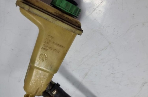 ZBIORNICZEK WSPOMAGANIA VOLKSWAGEN PASSAT B5 8D0422373G