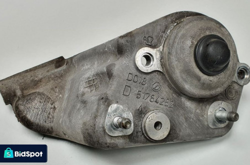 MOCOWANIE AMORTYZATORA PRAWY PRZÓD ALFA ROMEO 147