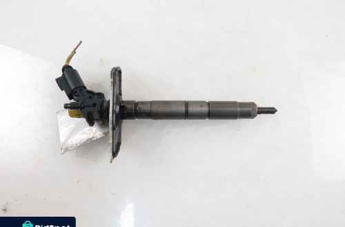 WTRYSKIWACZ AUDI A6 C6 3.0 TDI 059130277Q 0445115004
