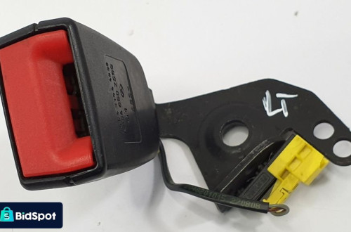 ZAPINKA PASA LEWY TYŁ MERCEDES GLK X204