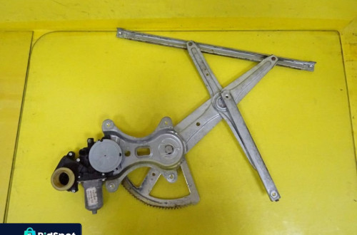 PODNOŚNIK SZYB LEWY TYŁ TOYOTA COROLLA VERSO II MECHANIZM ELEKTRYCZNY NR883