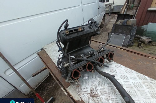 mercedes w168 a-klasa 1.6b kolektor ssacy listwa wtryskowa wtrysk czujnik a1661410601