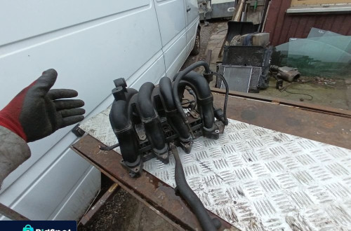 mercedes w168 a-klasa 1.6b kolektor ssacy listwa wtryskowa wtrysk czujnik a1661410601
