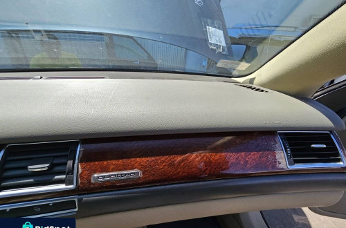 DESKA KOKPIT AUDI A8 D3 S8