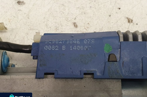 VW Passat B6 KOMBI SIŁOWNIK KLAPY prawy 3C9827384E