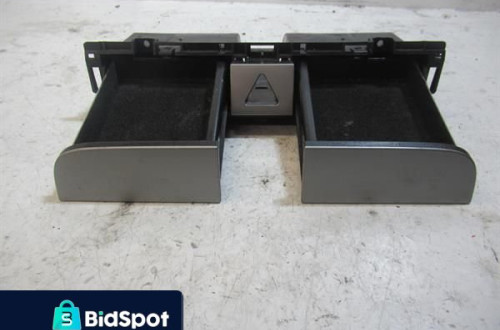 SCHOWEK UCHWYT NA NAPOJE SCHOWEK UCHWYT NA NAPOJE VOLKSWAGEN PASSAT B6 B-6