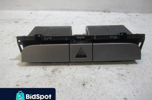 SCHOWEK UCHWYT NA NAPOJE SCHOWEK UCHWYT NA NAPOJE VOLKSWAGEN PASSAT B6 B-6
