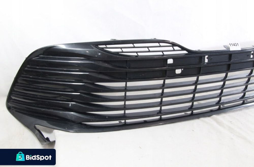 Kratka Atrapa dolna polysk w Zderzak przod Toyota Camry VIII 8 XV70 2017-21