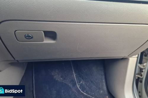 VOLKSWAGEN GOLF VI SCHOWEK PASAŻERA