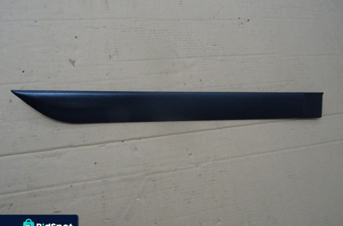 LISTWA DRZWI PRAWY TYŁ FORD FOCUS MK1 LIFT 5D HB 01-03 NR77