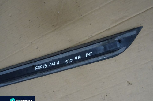 LISTWA DRZWI PRAWY TYŁ FORD FOCUS MK1 LIFT 5D HB 01-03 NR77