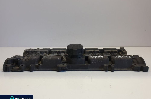 Volvo S60 V70 II 2.0 2.4 T POKRYWA ZAWORÓW 1001761