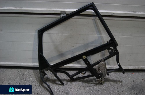 MECHANIZM SZYBY PRAWY TYŁ AUDI A6 C5 KOMBI Z RAMKĄ