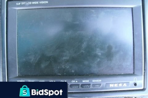 ZAGŁOWEK MONITOR 5.8 SKÓRA KOMPLET AVENSIS II T25