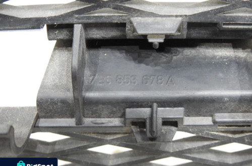 KRATKA ZDERZAKA PRZÓD VW TOUAREG I 7L6853678A