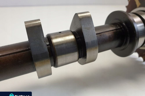 Subaru Legacy IV 3.0 H6 WAŁEK ROZRZĄDU wydechowy