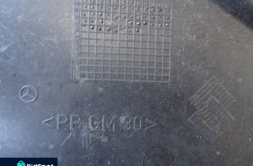 OSŁONA OBUDOWA POD SILNIK PRAWA MERCEDES W203 SEDAN NR95