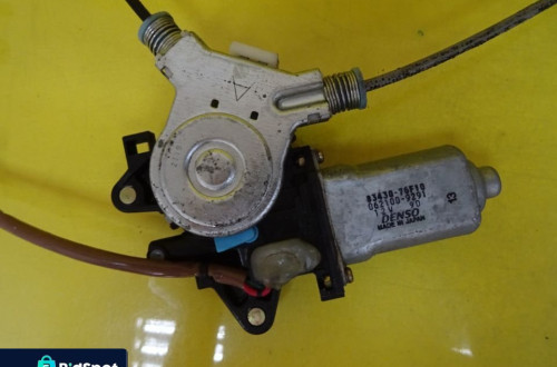 PODNOŚNIK SZYB PRAWY TYŁ SUZUKI LIANA MECHANIZM ELEKTRYCZNY NR416