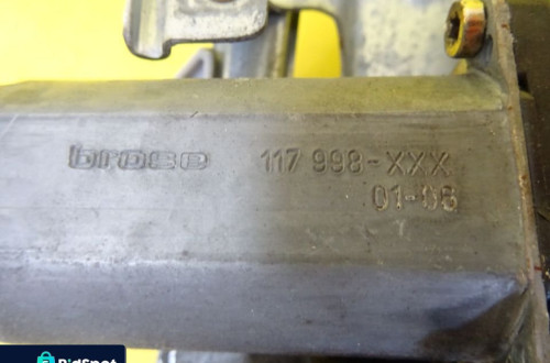 PODNOŚNIK SZYB LEWY TYŁ SAAB 9-5 MECHANIZM ELEKTRYCZNY NR526