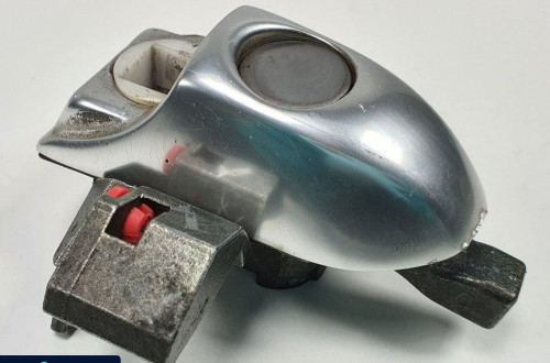 ZAŚLEPKA KLAMKI DRZWI PRAWY PRZÓD ALFA ROMEO 147