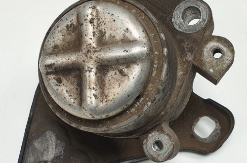 ŁAPA PODUSZKA SILNIKA FORD MONDEO MK3 1S716F012CE