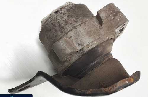 ŁAPA PODUSZKA SILNIKA FORD MONDEO MK3 1S716F012CE