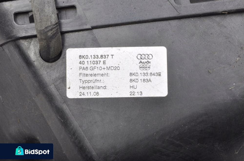 AUDI A4 B8 OBUDOWA FILTRA POWIETRZA 8K0133835AD