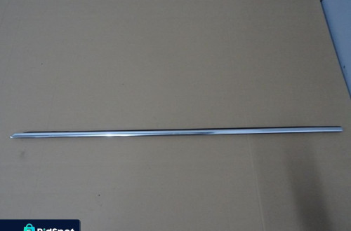 LISTWA ZGARNIAJĄCA LEWY PRZÓD VW PASSAT B5 LIFT KOMBI NR80