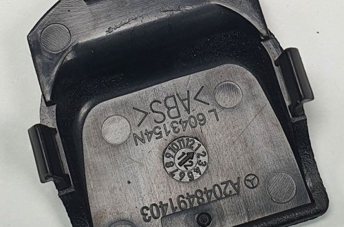 ZAŚLEPKA ISOFIX MERCEDES GLK X204 A2048491403