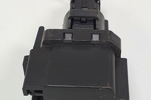 PRZEKAŹNIK FORD MONDEO MK3 F8UF-12A644-AA