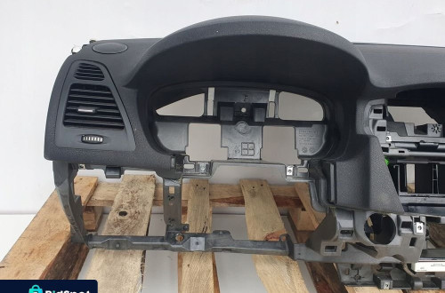 Renault Laguna III DESKA ROZDZIELCZA KONSOLA EURO