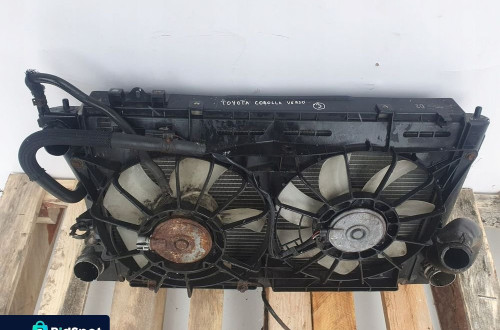 Toyota Corolla Verso II 2.2 D4D CHŁODNICE KOMPLET