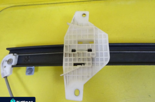 PODNOŚNIK SZYB PRAWY PRZÓD KIA MAGENTIS I LIFT MECHANIZM ELEKTRYCZNY NR339