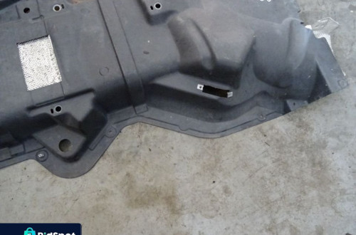 OSŁONA PŁYTA PODWOZIA MERCEDES W245 05-08 HB 5D NR90