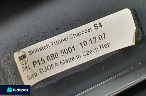 SCHOWEK NA NARTY VOLVO C70 II 08613377