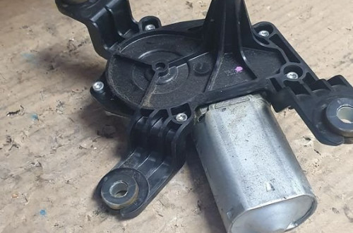 SILNICZEK WYCIERACZKI TYŁ OPEL ZAFIRA B nr 53025212