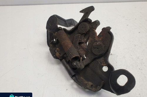 Nissan Almera N16 ZAMEK MASKI Rygiel