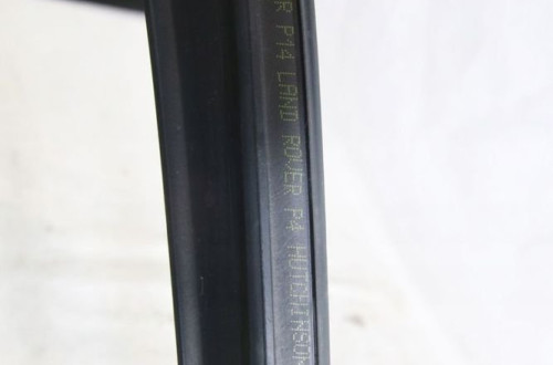 Uszczelka przy szybie drzwi tyl L Range Rover Evoque L538 I 1 2011-2019