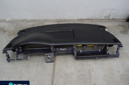 DESKA KONSOLA KOKPIT HYUNDAI TRAJET 99-04 NR253