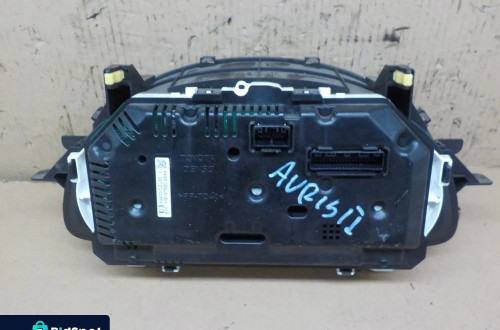 TOYOTA AURIS II LICZNIK ZEGARY UK