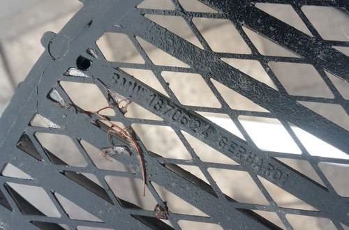 bmw e23 7 podszybie spryskiwacz prawe 1870624