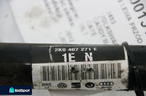 PÓŁOŚ LEWA PRZÓD VOLKSWAGEN CADDY III 2K0407271E
