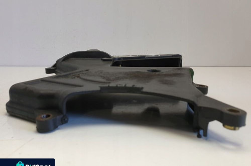 Ford Focus MK1 1.6 16V OBUDOWA ROZRZĄDU osłona