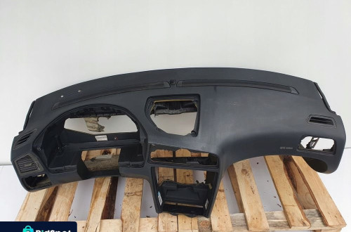 Volvo S60 V70 II DESKA ROZDZIELCZA KONSOLA czarna