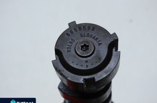 WAŁEK ROZRZĄDU VOLVO V50 2.5 T5