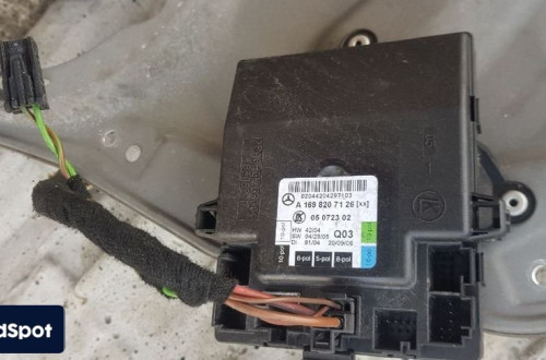 MERCEDES B KLASA W265 MODUŁ DRZWI LEWY PRZÓD A1698207126